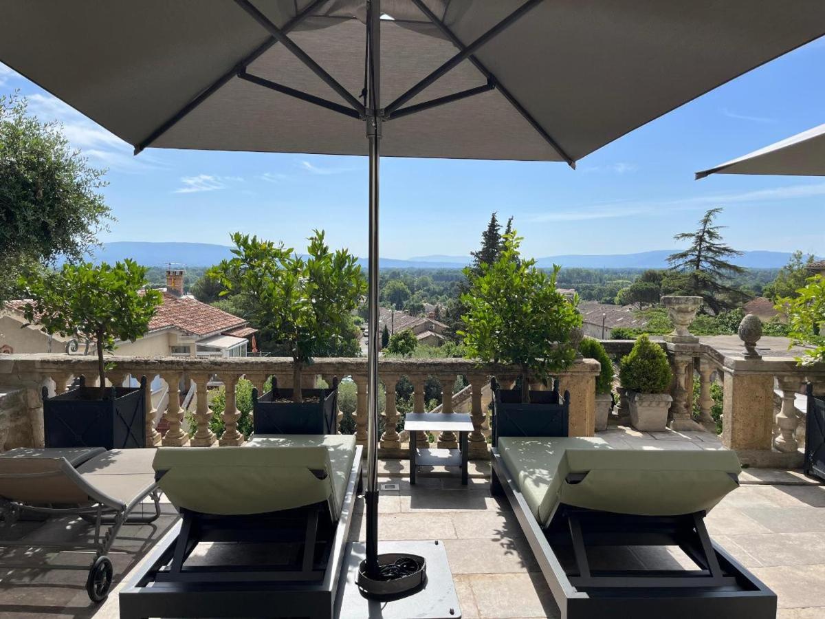 Le Petit Chateau Chateauneuf-de-Gadagne Bagian luar foto